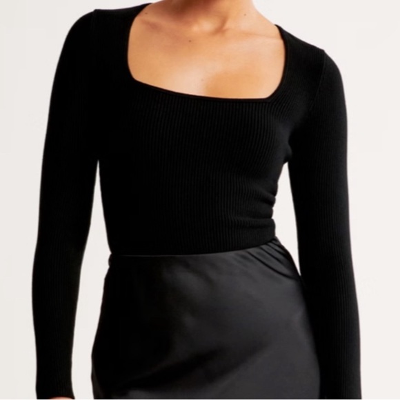 Abercrombie & Fitch | Long-Sleeve Ottoman Squareneck Top | Black | Size M - Picture 1 of 8